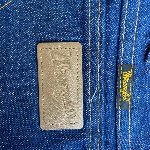 2 pairs Wrangler jeans - Picture 3 of 3